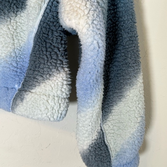 Wild Fable Cozy Blue and White Ombre Sherpa Zip-Up Cropped Hoodie Sz M/L - Picture 9 of 9